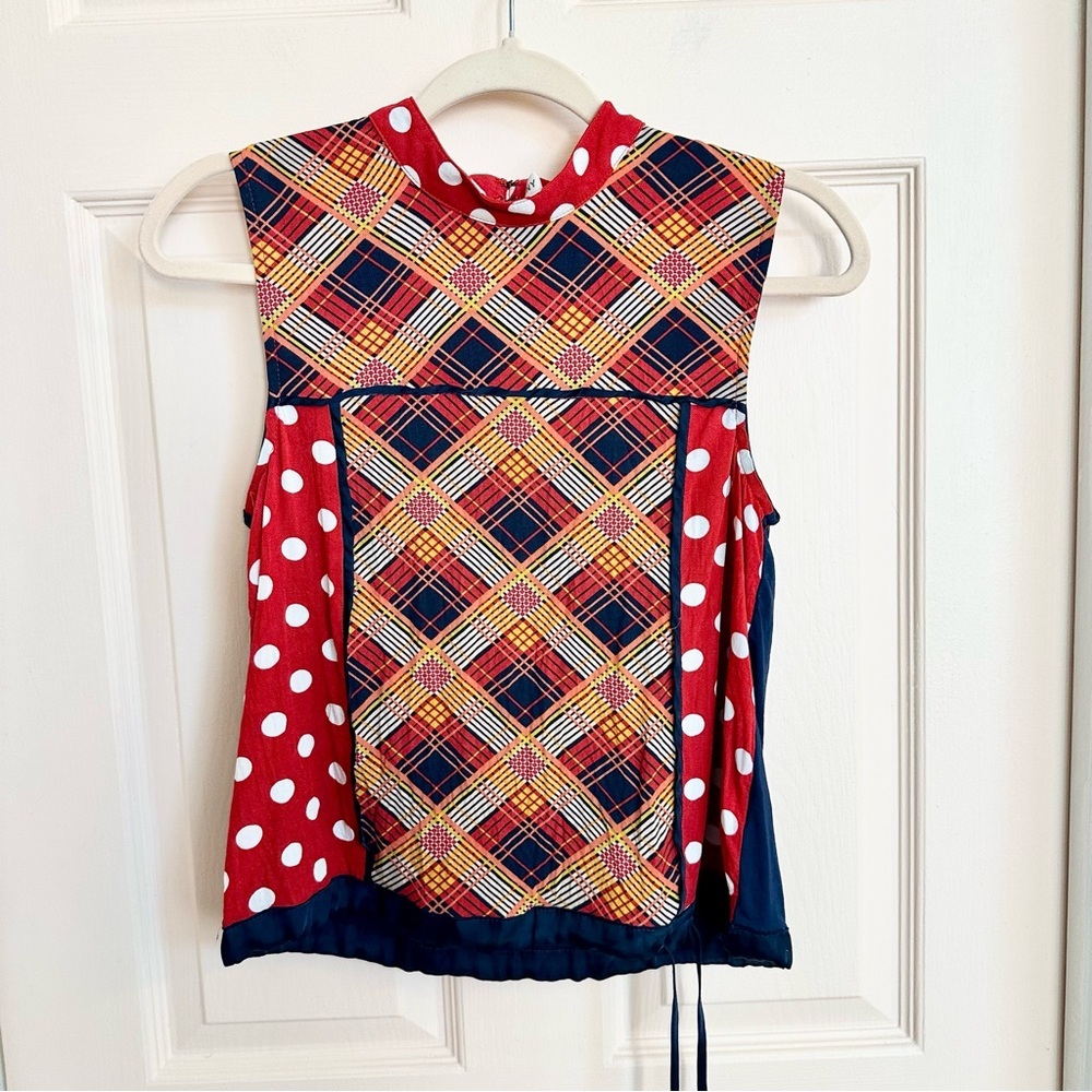 Red and blue Tiny tank